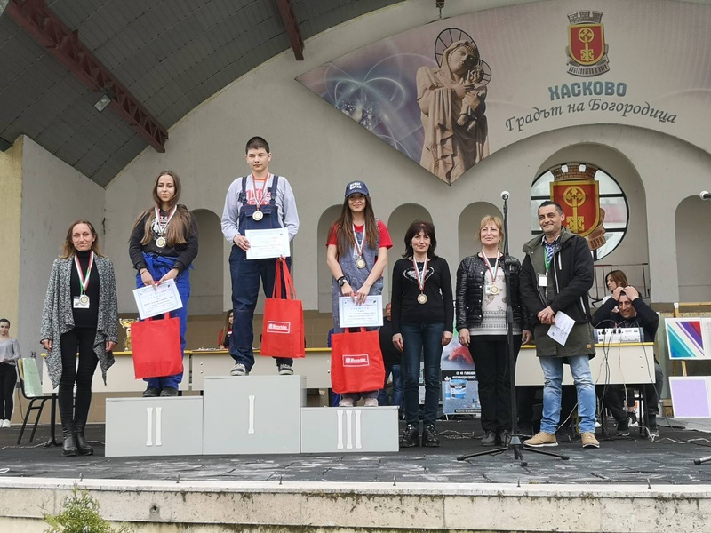 Ученици от Строителната гимназия обраха медалите на регионално състезание по професии в Стара Загора