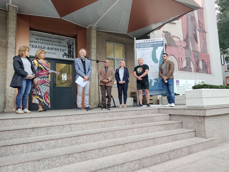 Възпитаници на ПГСАГ участват в Архитектурния фестивал в Бургас